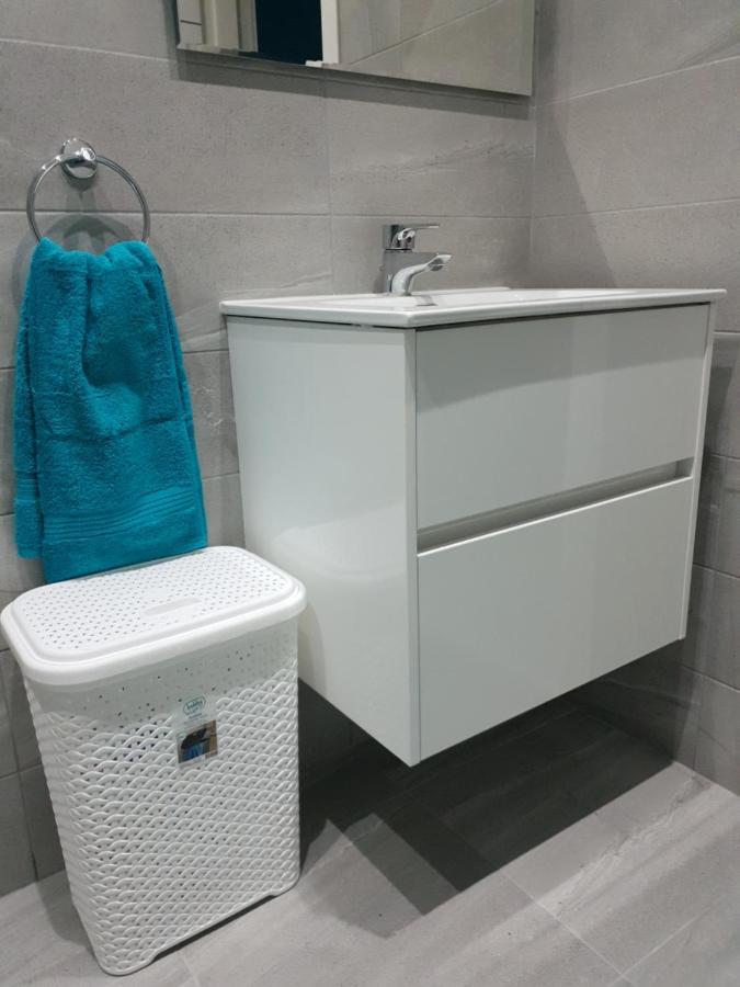 A New Ground Floor Maisonette - Mellieha Bay Is-Sellum ภายนอก รูปภาพ
